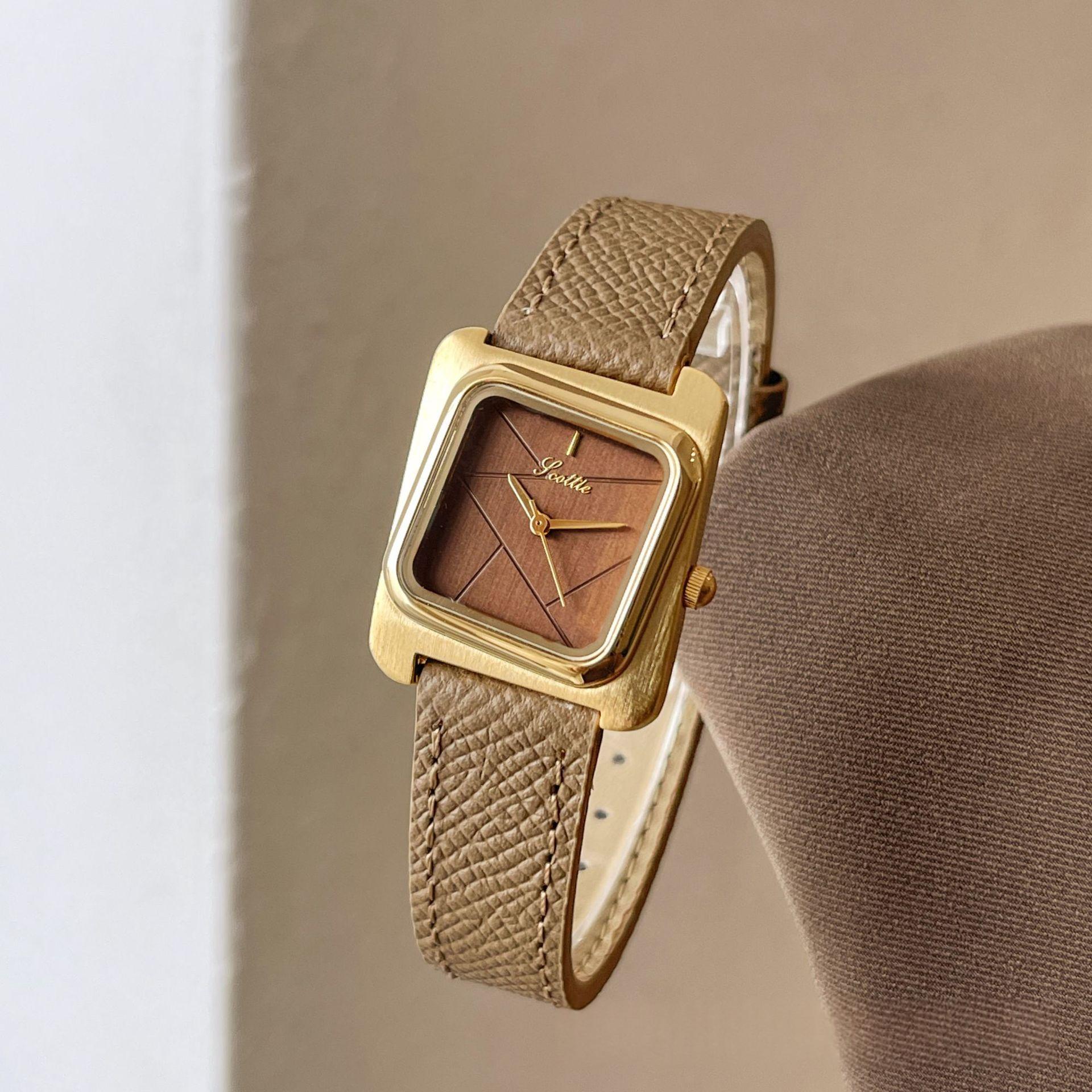Montre Quartz étanche en acier carré