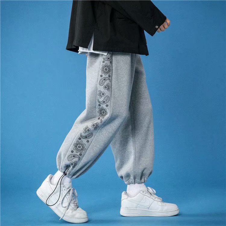 Mode masculine des pantalons occasionnels de pied de cravate