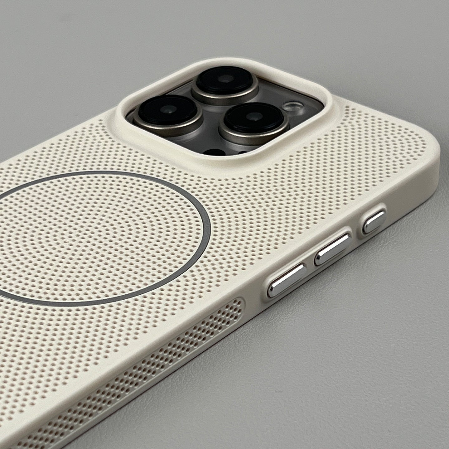 Respirant et dissipant la chaleur mince bague boîtier de téléphone magnétique