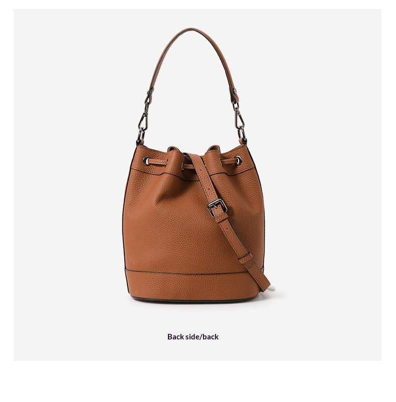 Sac à main texturé et sac croisé