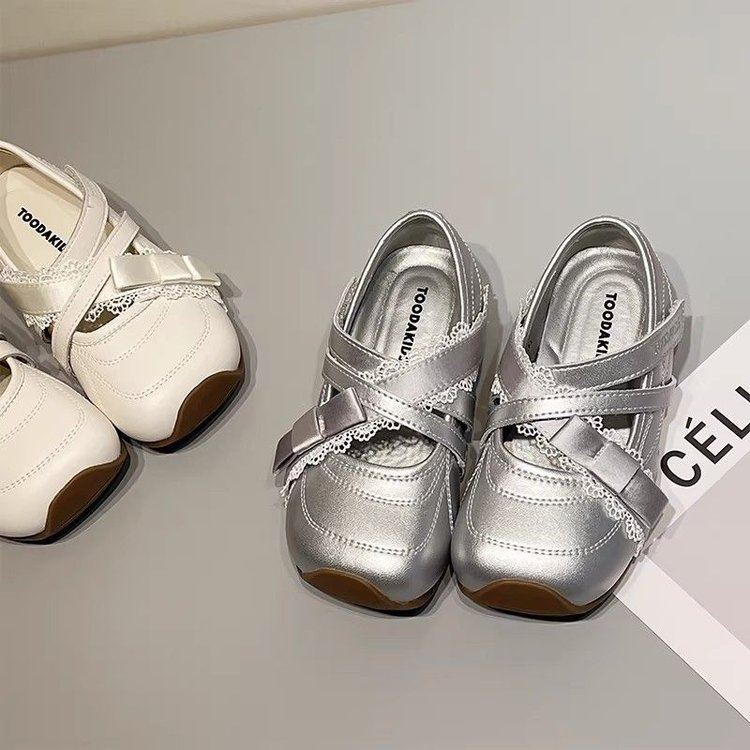 Chaussures en cuir pour filles