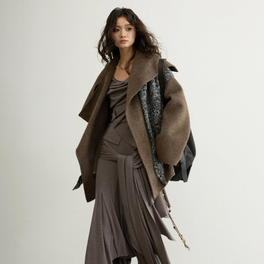 Style nomade Ebony Brown Manteau de laine à double face fabriqué à la main