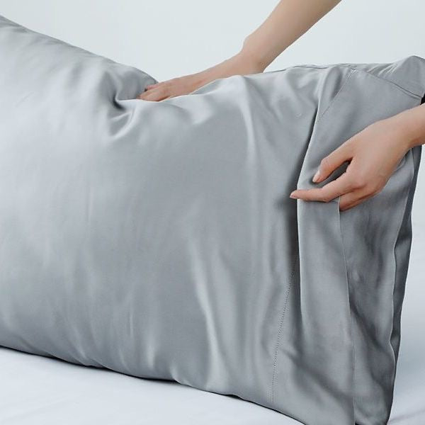 Une paire d'enveloppes de fibre de bambou