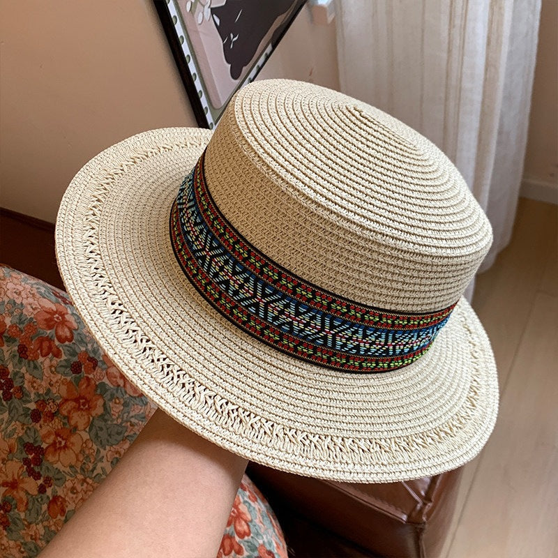 Chapeau de soleil à large bord pour les vacances d'été sur la plage