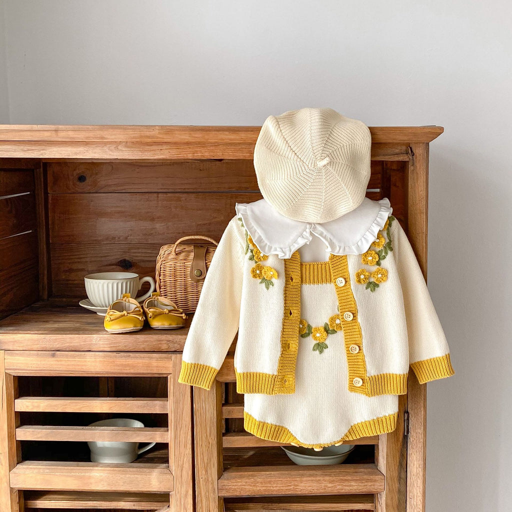 Bébé fille Manteau tricoté au crochet tridimensionnel