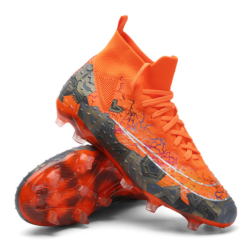 Young students follow Spikes competition training Sneakers