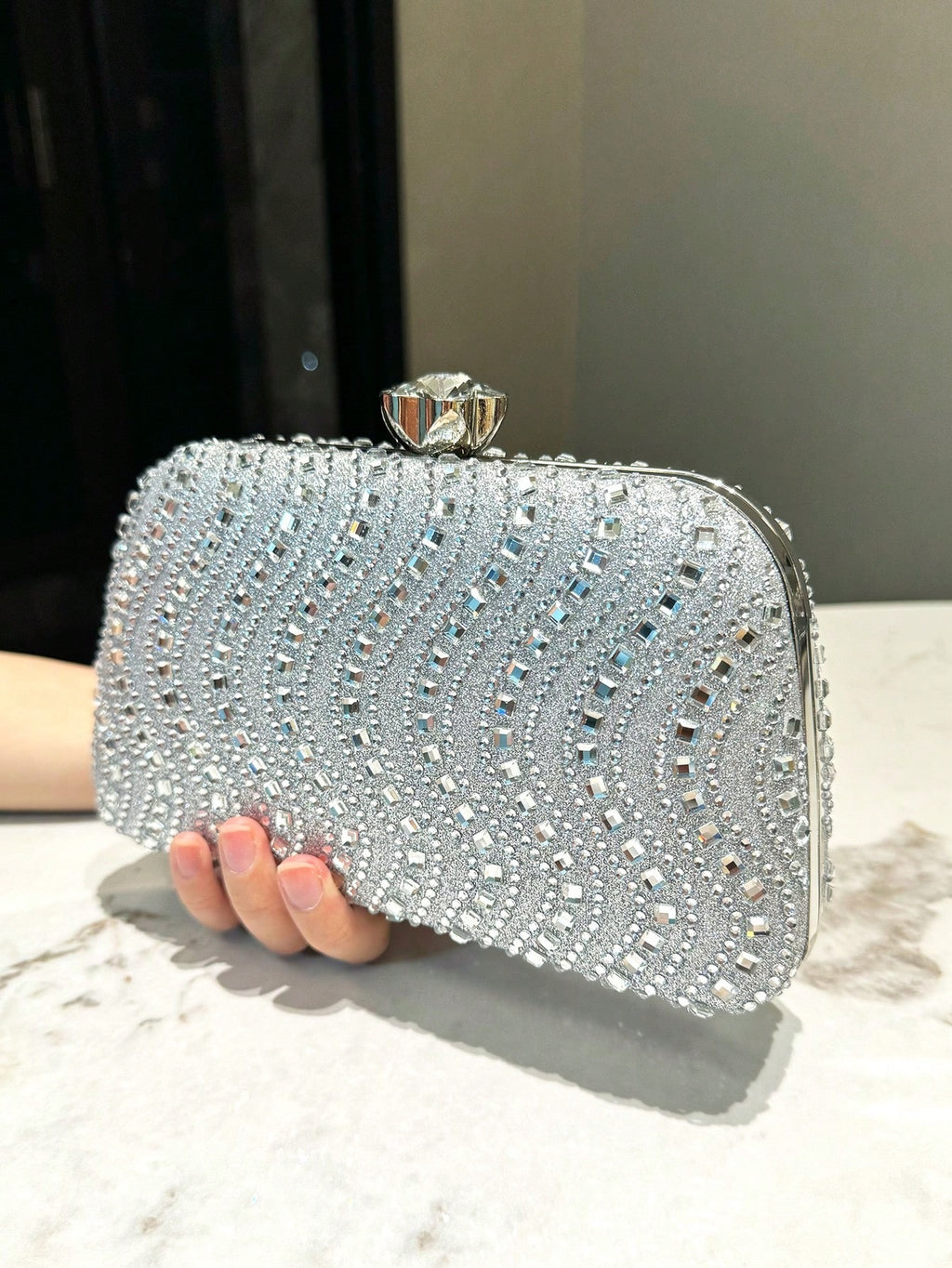 Sac de soirée en Strass Sparkling double face orné de diamants