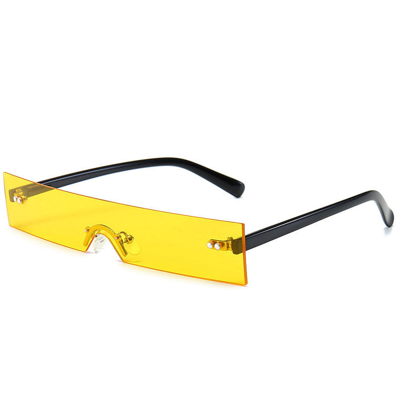 Petites Lunettes de soleil à cadre unique