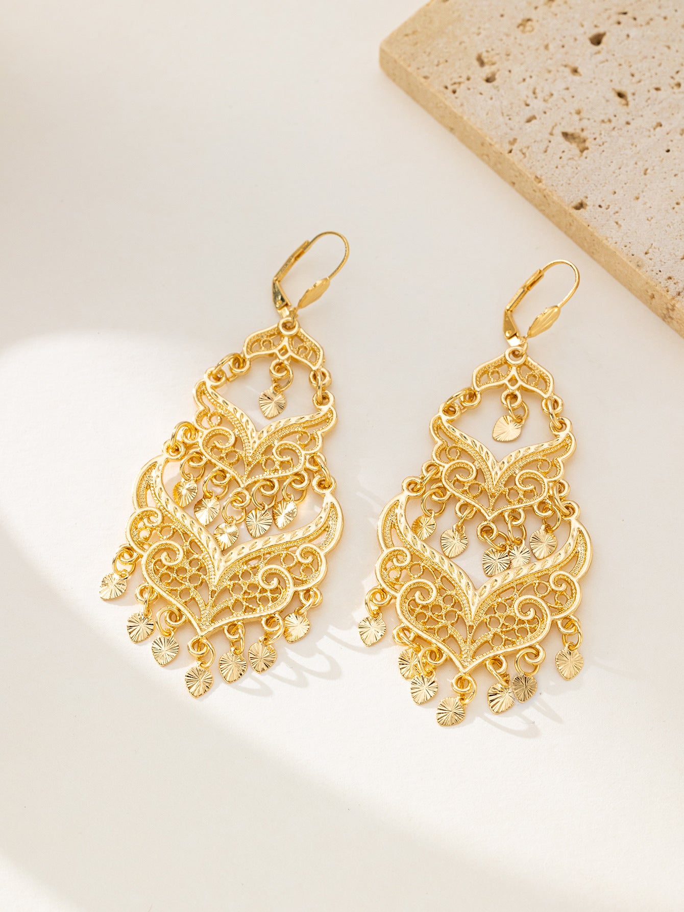 Boucles d'oreilles du Moyen-Orient plaquées or