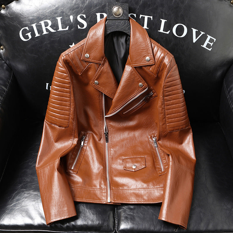 Veste en cuir de motard au printemps et à l'automne