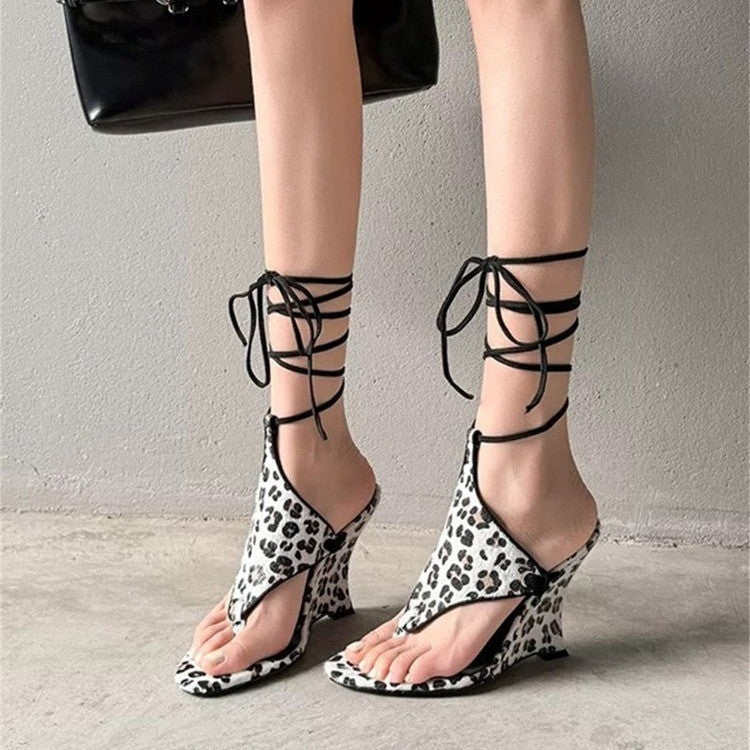 Sangle de String Wedge Sandales pour femmes