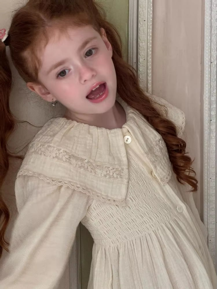 Robe longue en col en dentelle pour enfants