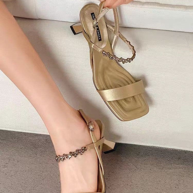 Femmes d'été Coréen Mode One Strap hauts talons Sandales