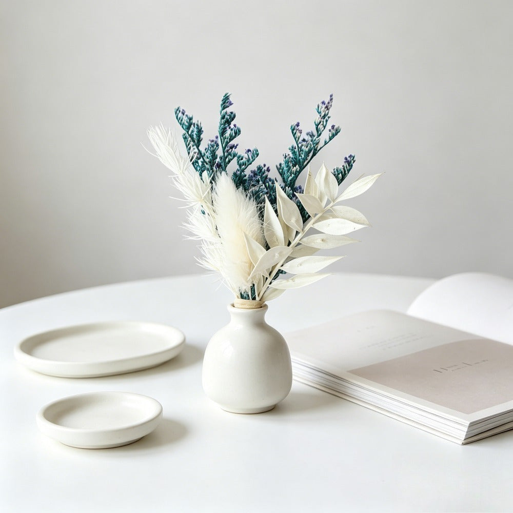 6 Mini Bouquets de fleurs séchés en bleu et blanc - Set décoratif avec l'herbe d'amour