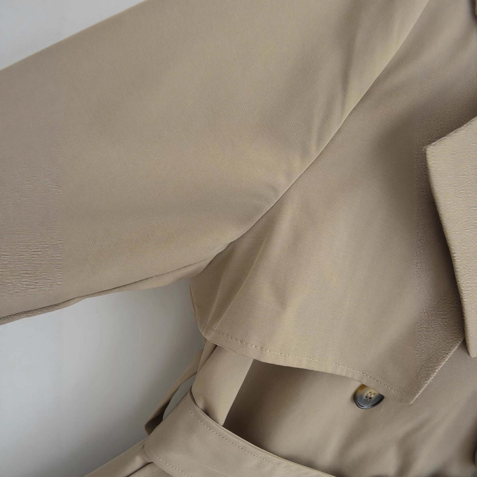 Manteau de trench longue ceinture à manches doubles pour femmes
