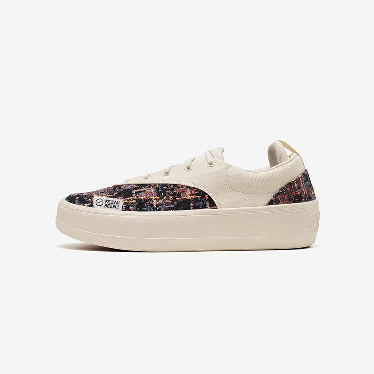 Sneakers occasionnels de jour métropolitains augmentant en hauteur