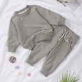 Chemise et pantalons pour enfants