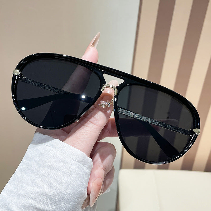 Lunettes de soleil de style grenouille