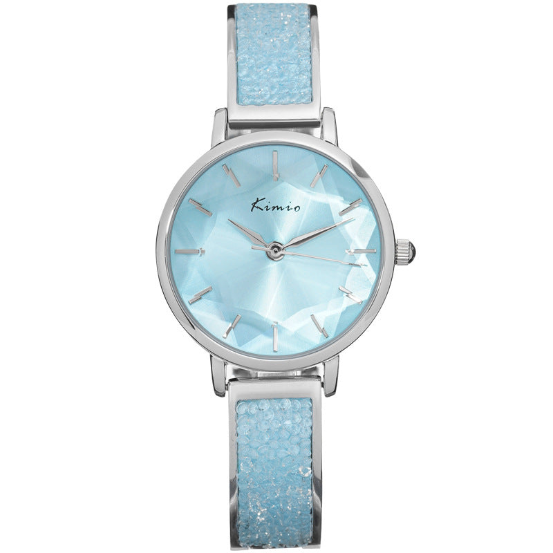 Bracelet de marque de femmes minoritaires de luxe léger pour les femmes