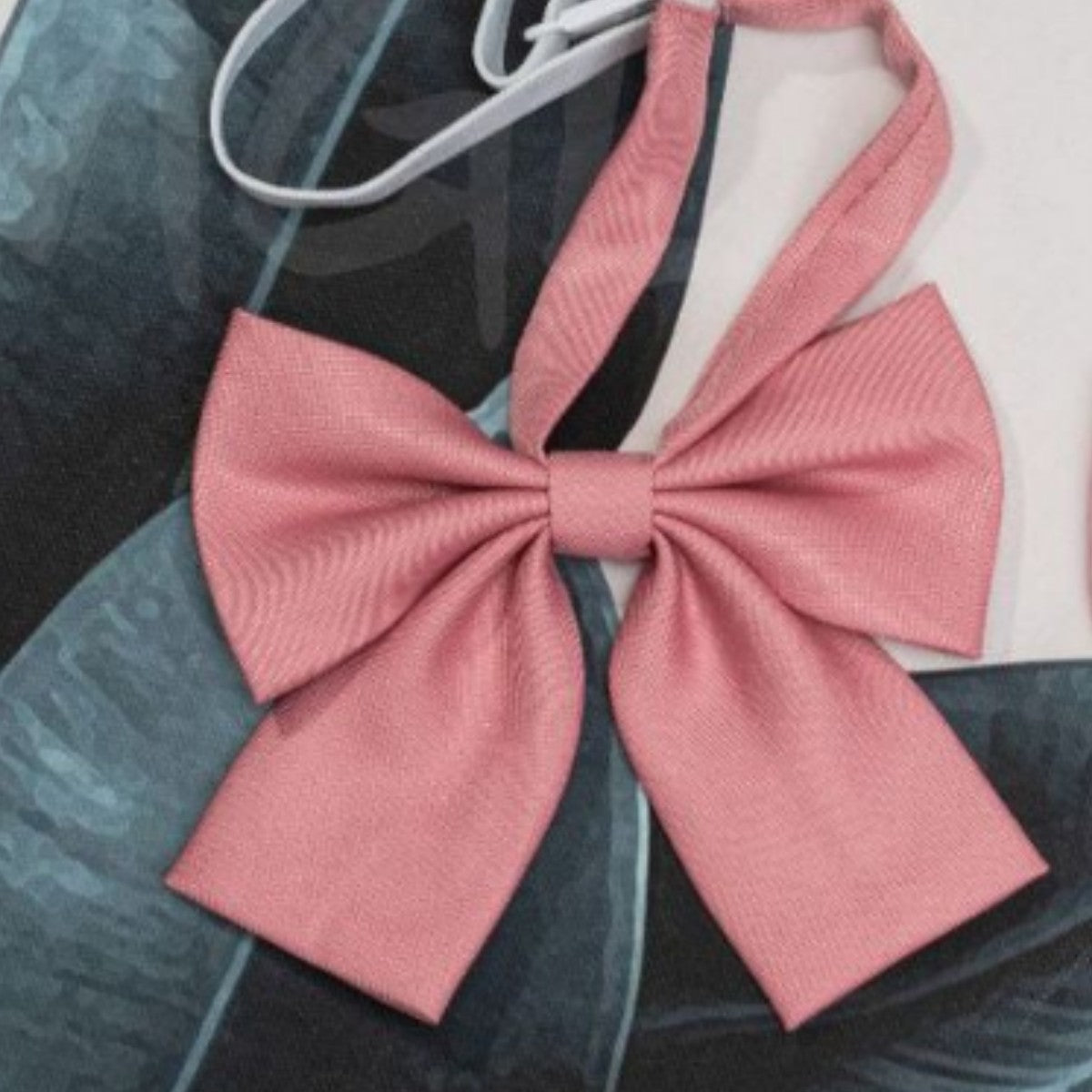 Teinte uniforme d'élève sans nœud de couleur solide