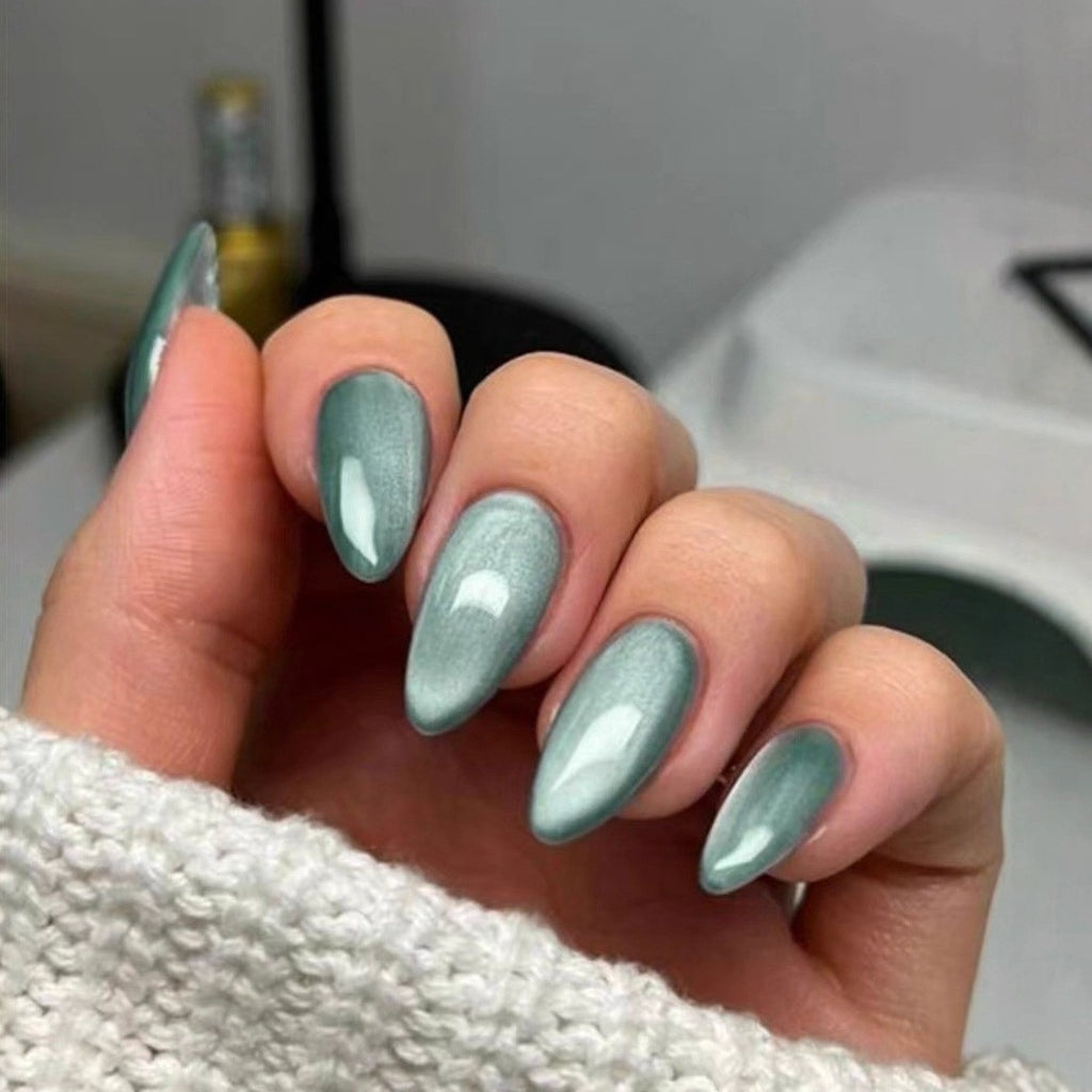Nails artificiels en forme d'amandes, en forme d'amandes, en forme d'œil de chat, en verre