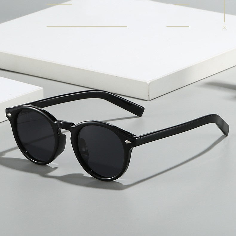 Lunettes carrées tendance pour les couples