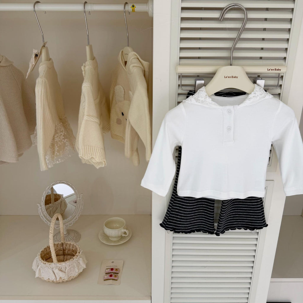 Le En Baby Kindergarten Outfits Autumn Chic Lace-Trim Top and Striped Flared Pantalons Set