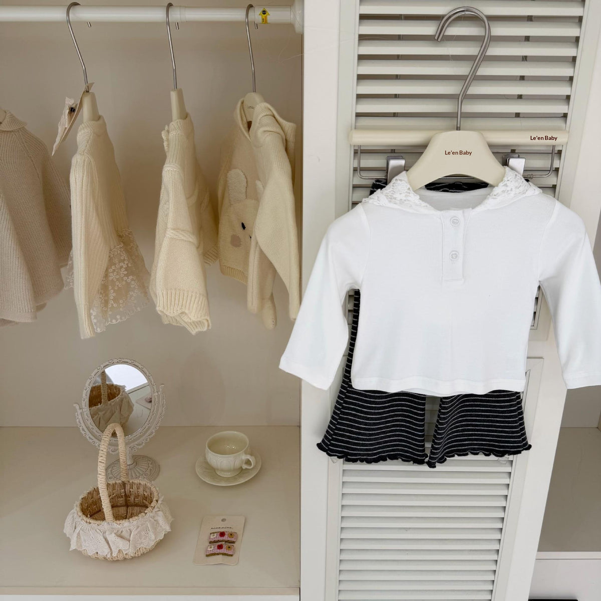 Le En Baby Kindergarten Outfits Autumn Chic Lace-Trim Top and Striped Flared Pantalons Set