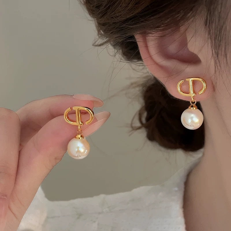 Boucles d'oreilles Perle Femmes haut de gamme Ear Drop Explosions Niche Design Light Luxury Ear Bijoux