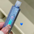 Les larmes vers le bas juste une Mascara bleue