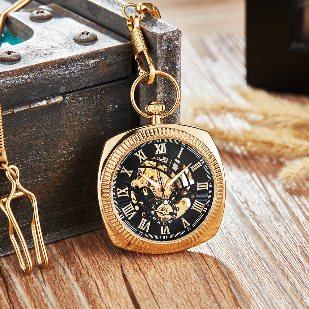 Montre de poche classique rétro tendance avec une chaîne