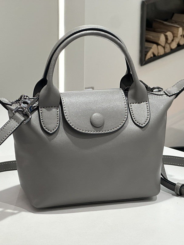 Un véritable sac en cuir pour femmes