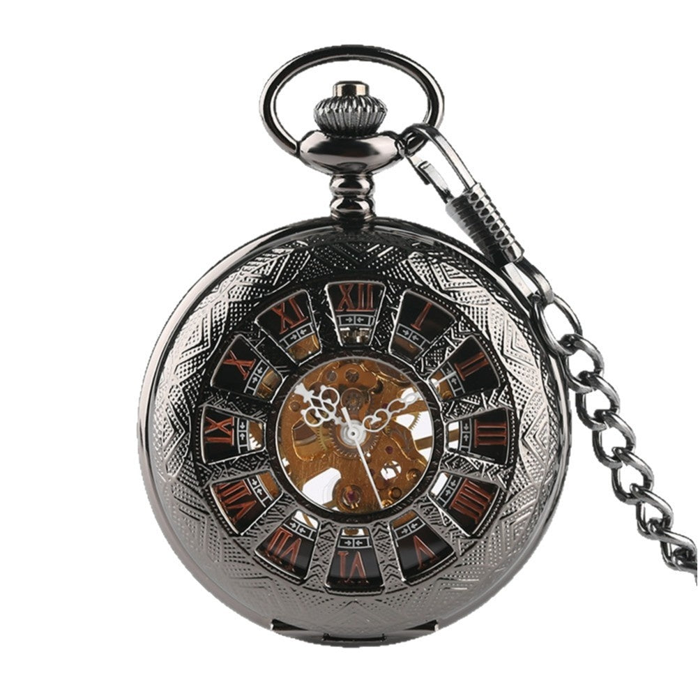 Montre de poche à motifs romains sculptés