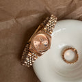 Casual Et pourtant sophistiqué Rond Diamant-face montre