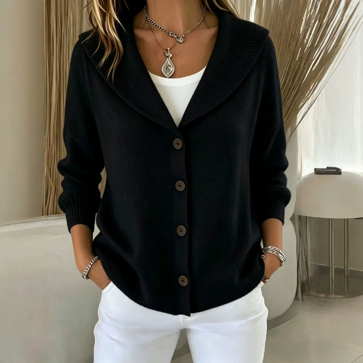 Sweater à bouton tricoté couleur solide