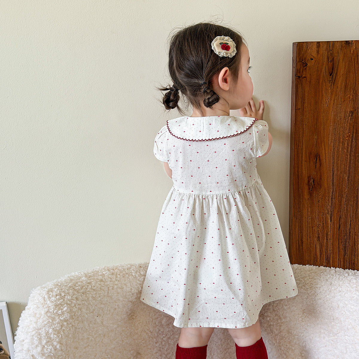 Cute slim dress for little girls