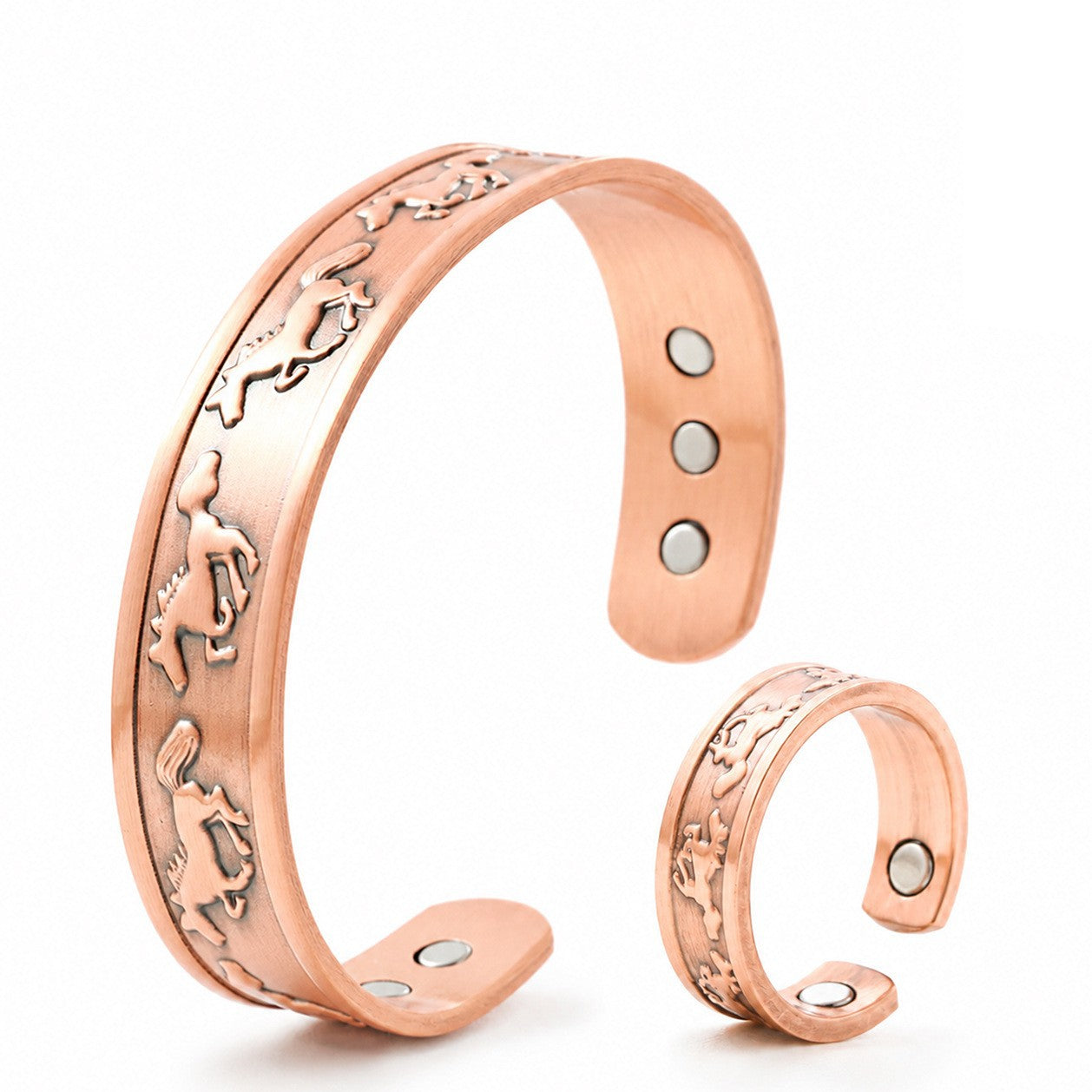 Vente d'ancienne cheval de cuivre embossé Bangle et anneau magnétique ouvert