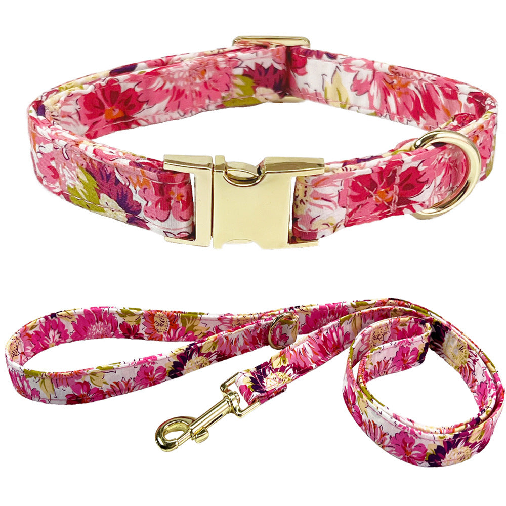 Collier de lettrage d'animal Collier en métal Floral Main tenant corde moyenne Grande laisse de chien