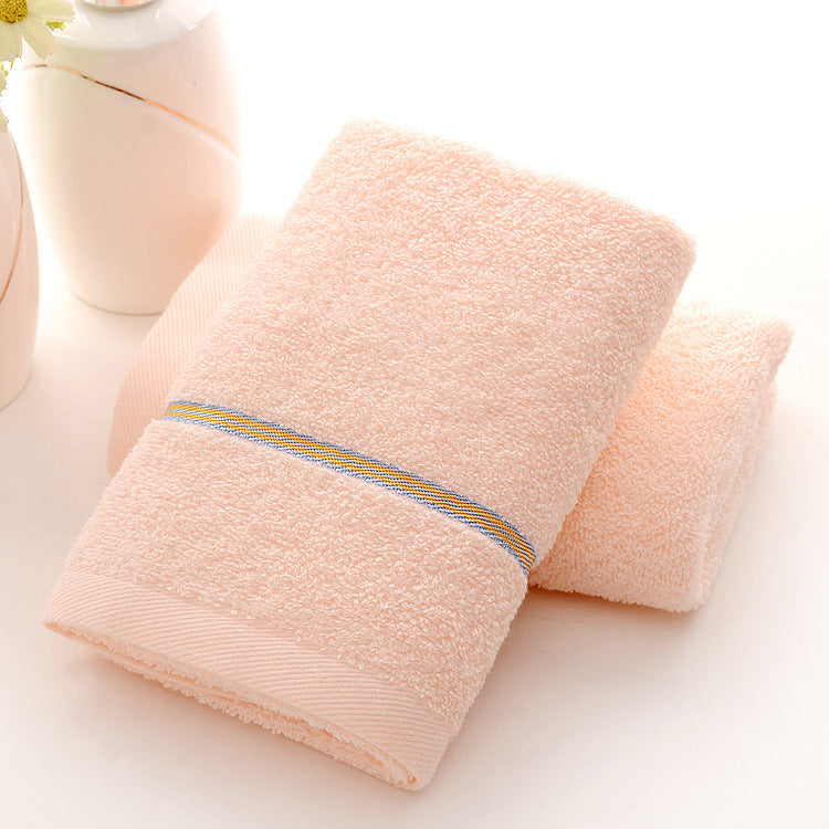 Serviette de coton et lavage du visage