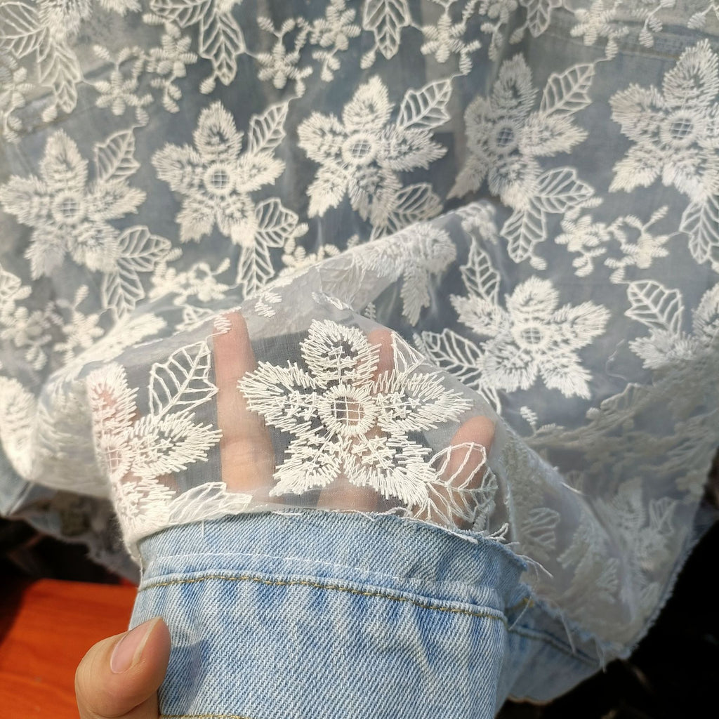 Veste de denim mode polyvalente en mesh brodée