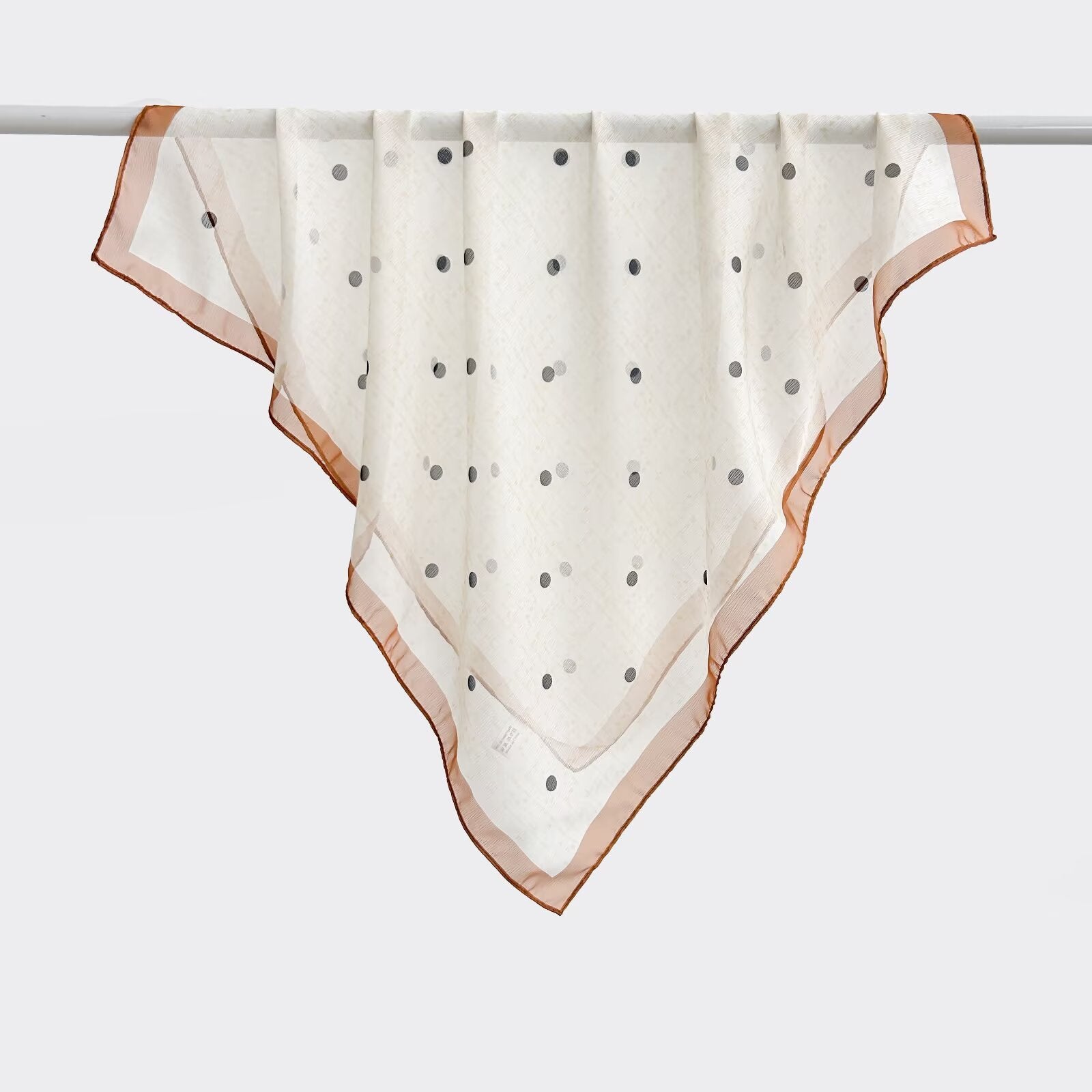 Écharpe mince imprimée versatile carrée