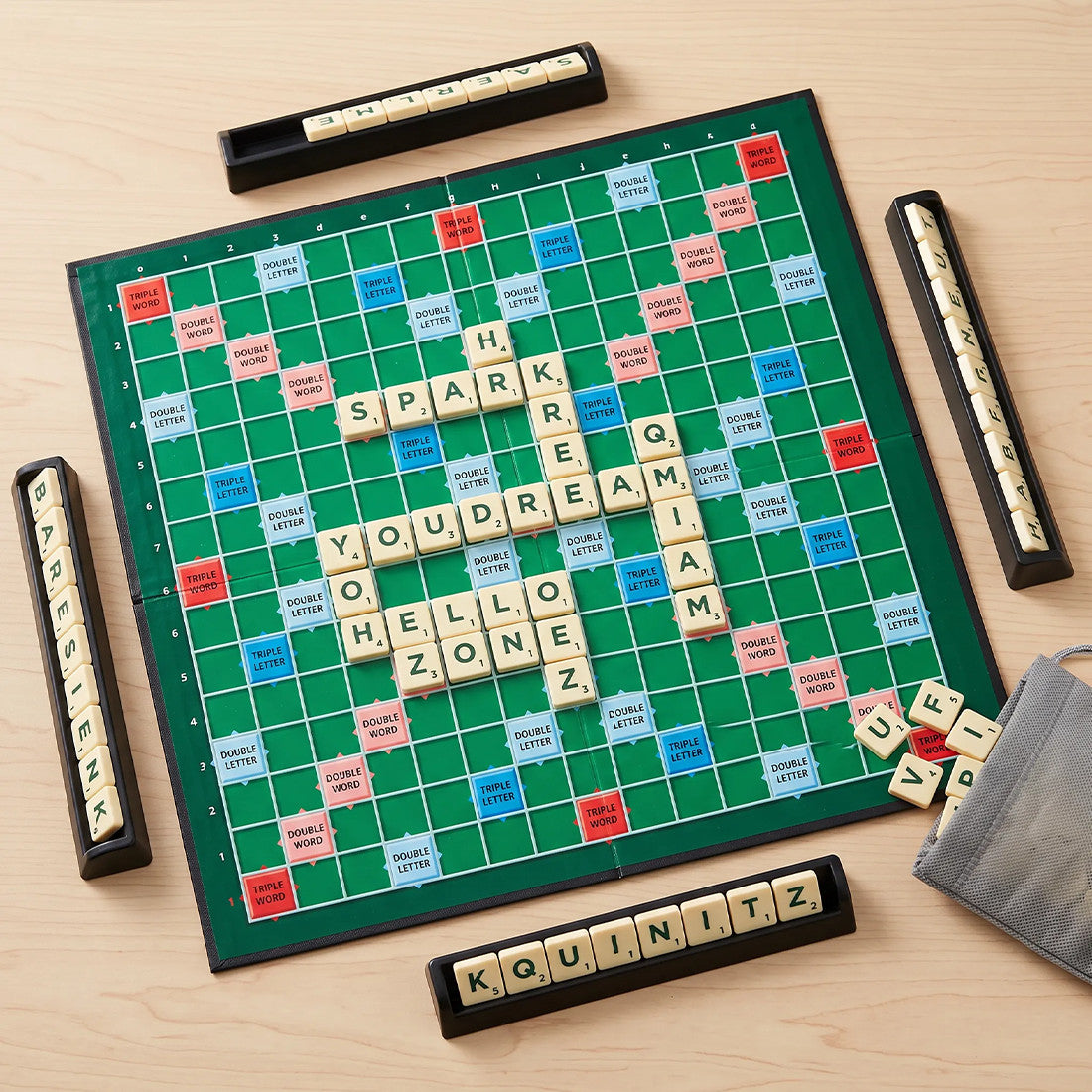Scrabble jeu de société classique d'origine jeu et les enfants de la famille scellés une Dult Edition