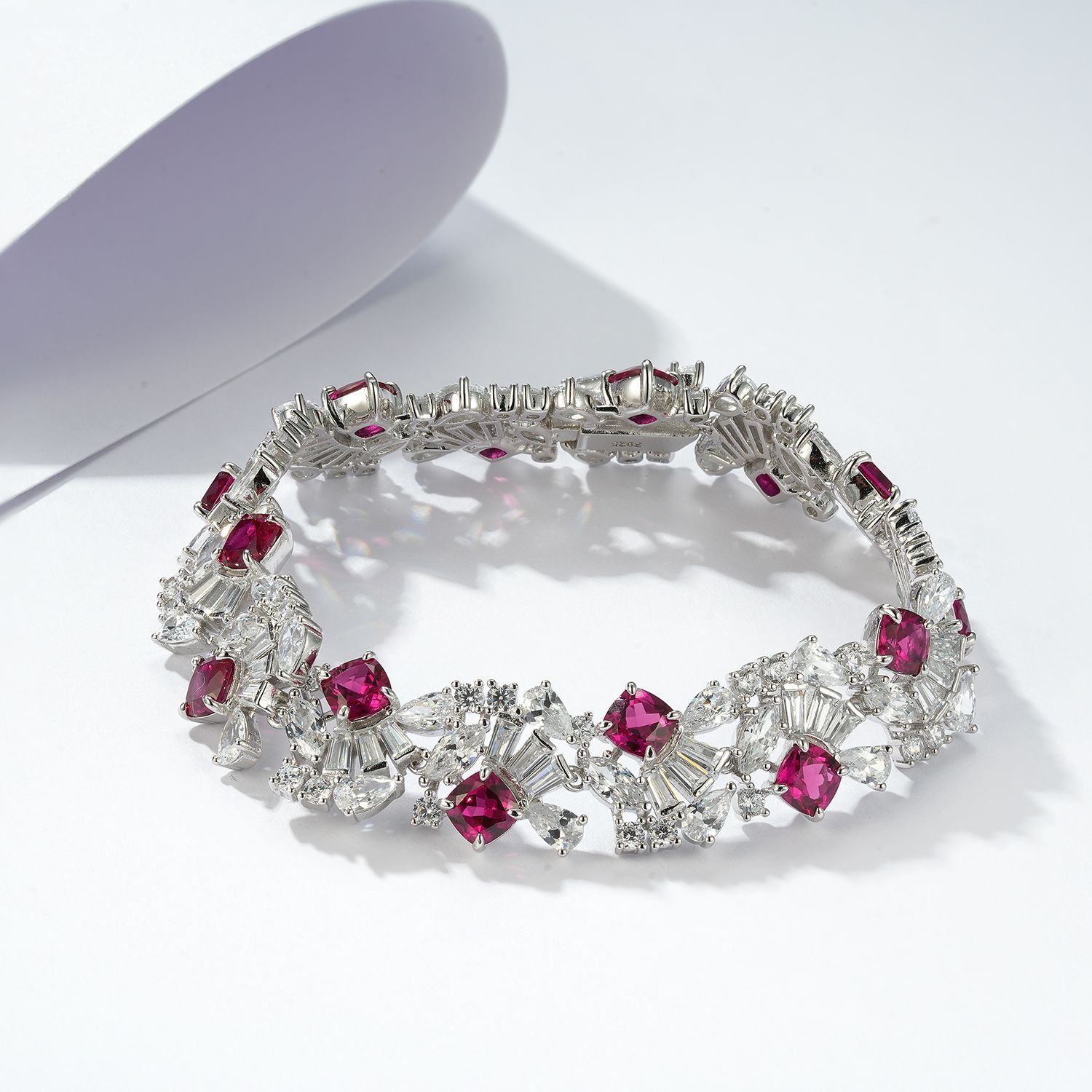 S925 Argent Sterling 5mm Lab-Grown Emerald Ruby Saphir Bracelet de tennis 16.5cm 14 Pierres
