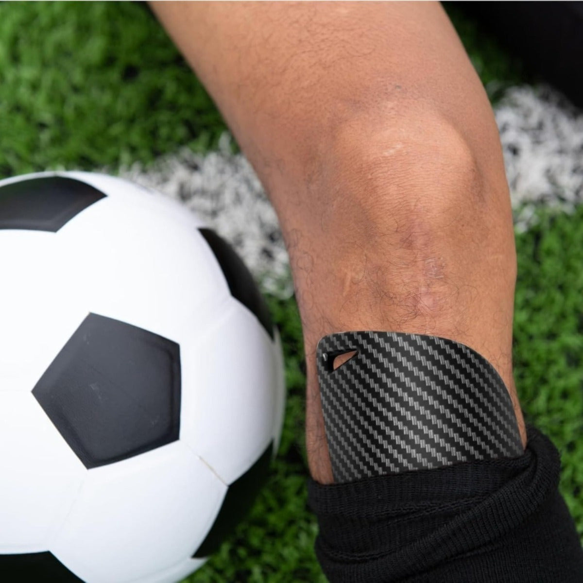 2 paires de soccer Shin garde avec un look fibre de carbone