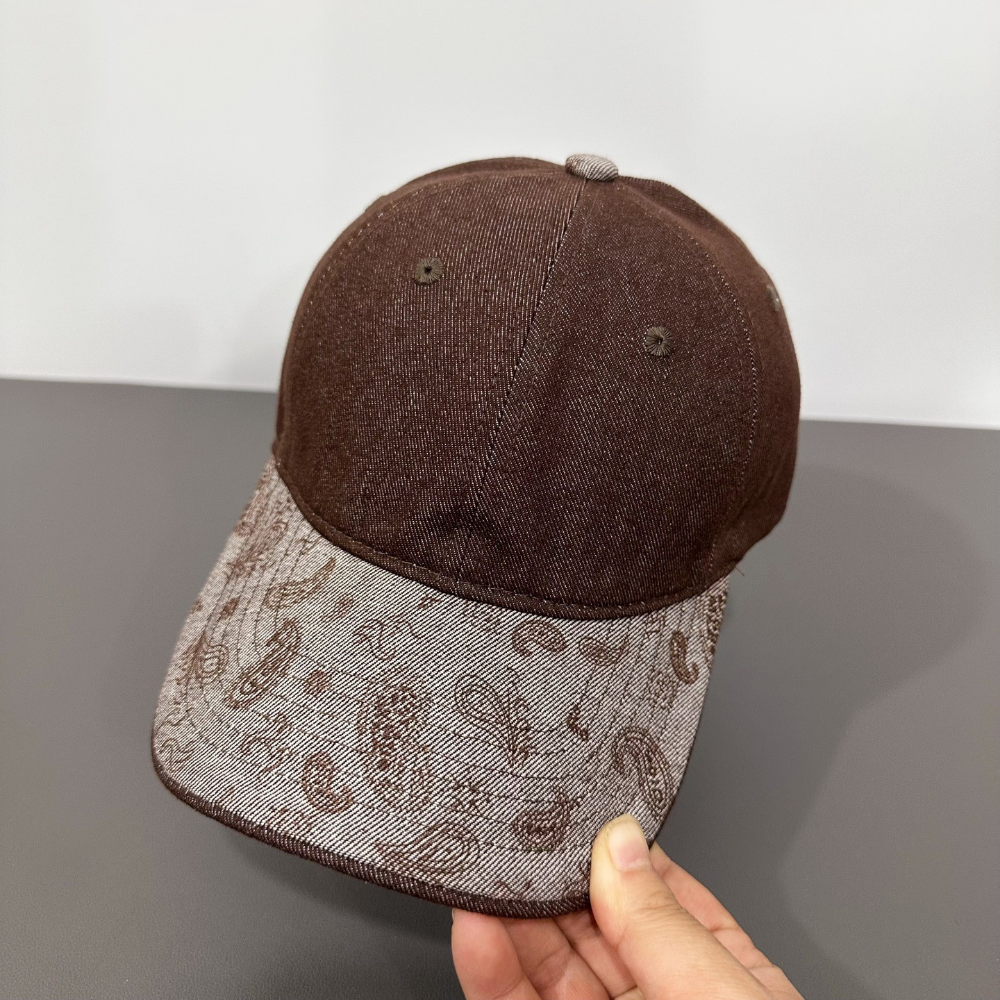Bouchon de baseball en noyer à capuchon de style américain. Disponible En M