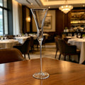 Flûtes de champagne en cristal avec une petite capacité conçue pour des parties élégantes et parfaites