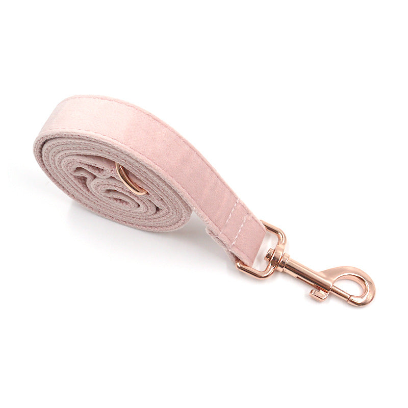 Feuille de col en or rose de velours