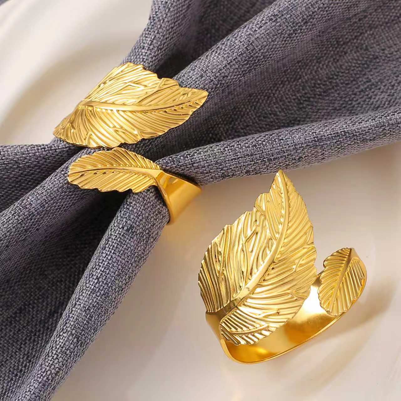 Ensemble de table d'hôtel Golden Leaf Metal Napkin Ring