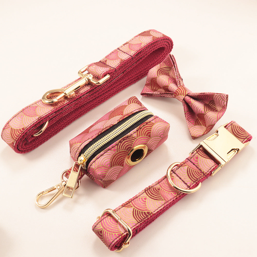 Corde de collier rouge-cloud à vent doux