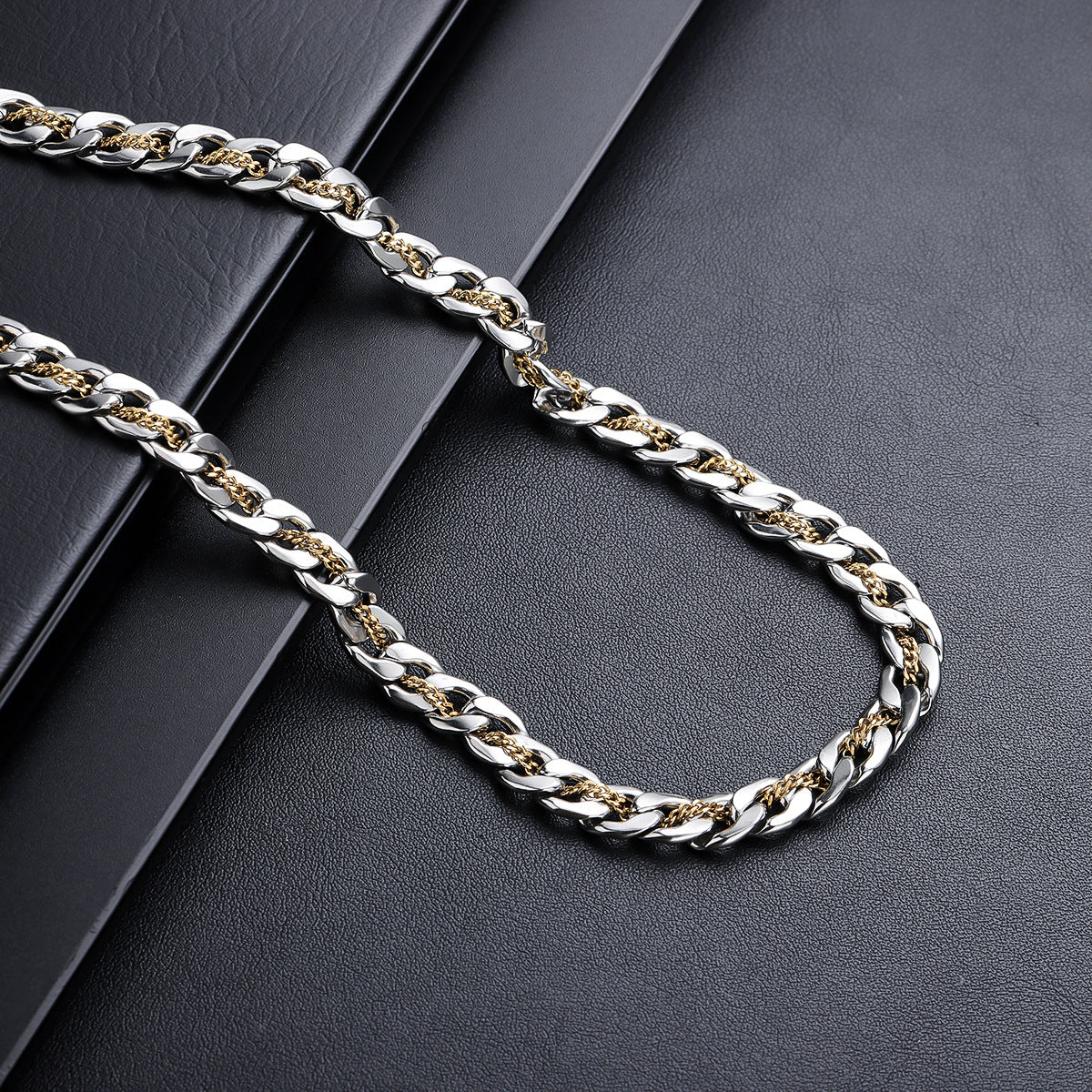 Accessoire bracelet hip-hop polyvalent pour les femmes